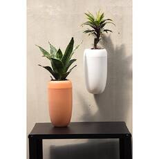 Горшок с крышкой