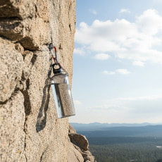 Бутылка пластиковая для воды Clipster